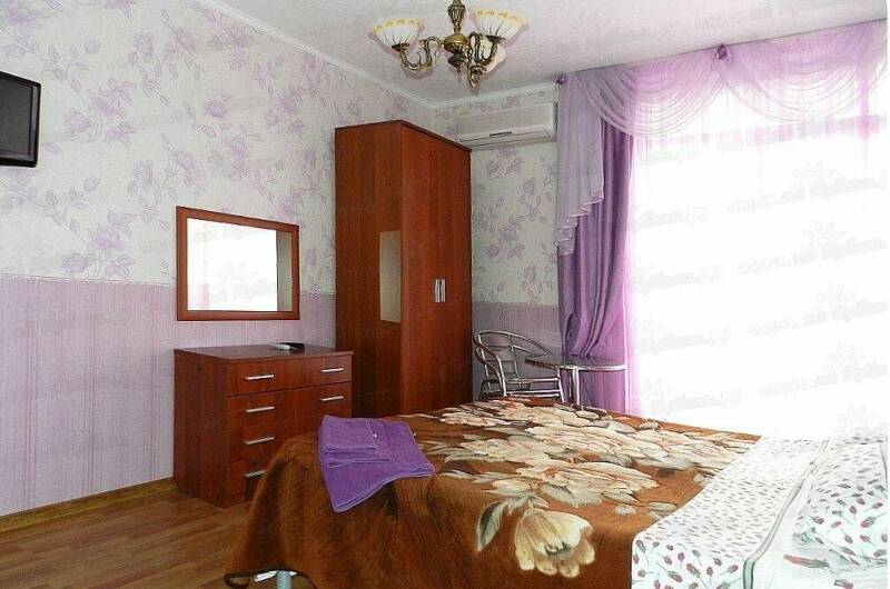 «Люкс» 2-х комнатный 4-х местный с балконом