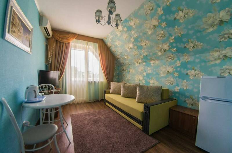 «Люкс» 2-х комнатный 4-х местный с балконом