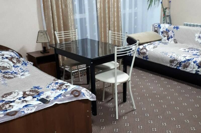 Комфорт+ 4−5-и местный с кухней (с отд. входом)