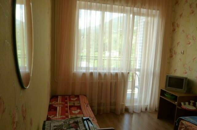 Эконом — комфорт 2-х местный с лоджией № 8