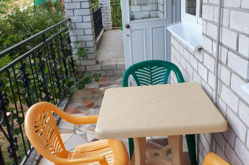 Эконом — комфорт 2−3х-местный с лоджией. № 7