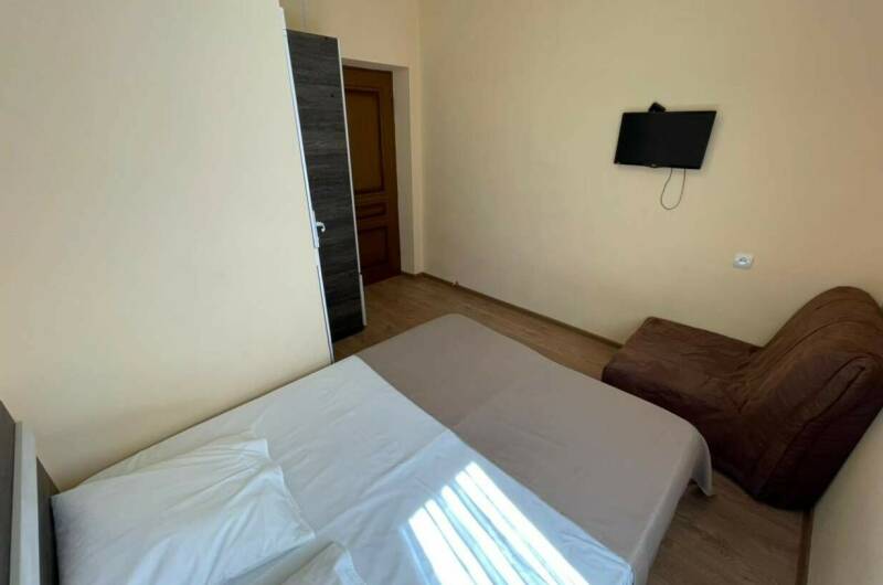 Трехместная комната с удобствами