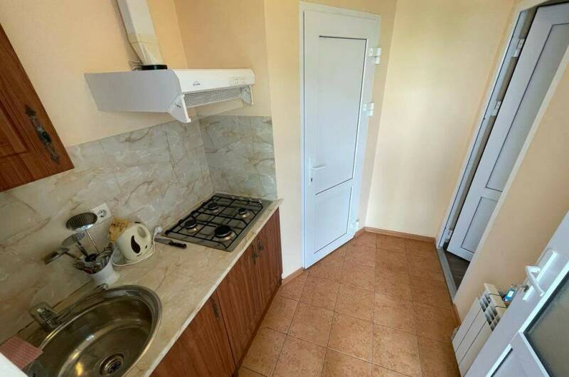 Двухместная комната со своей кухней, первый этаж