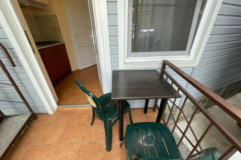 Двухместная комната со своей кухней, первый этаж