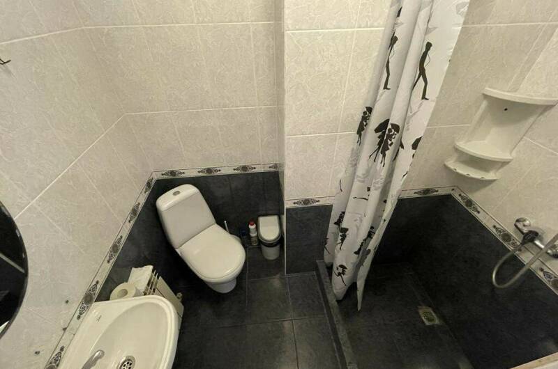 Двухместная комната со своей кухней, первый этаж