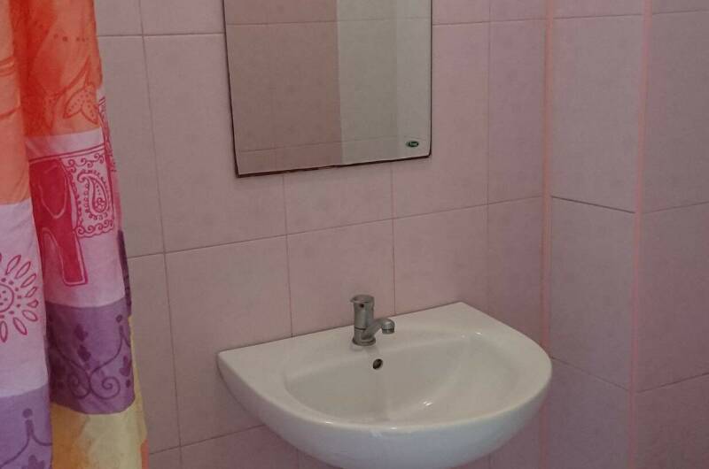 Трехместный «Полулюкс» (Кирпичный дом 2-й этаж)