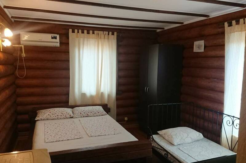 Трехместный «Полулюкс» (Деревянный дом)