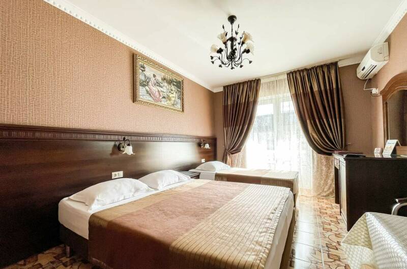 3-х местный «Полулюкс» с балконом и видом на море