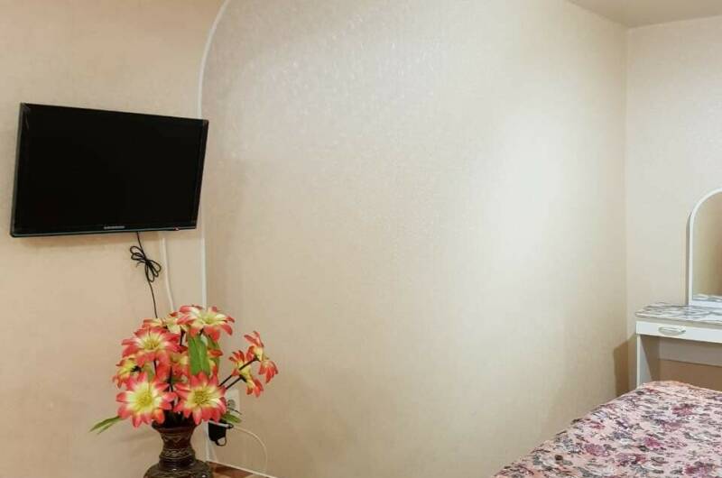 Домик с удоствами