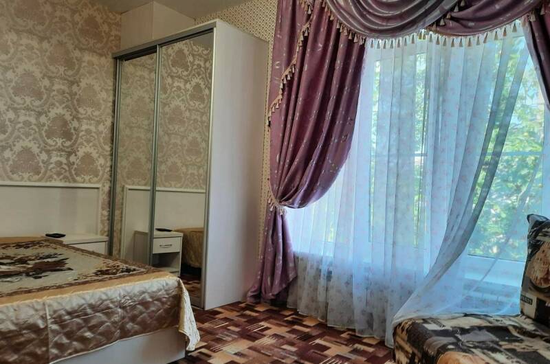 Двухкомнатный со своей личной кухней