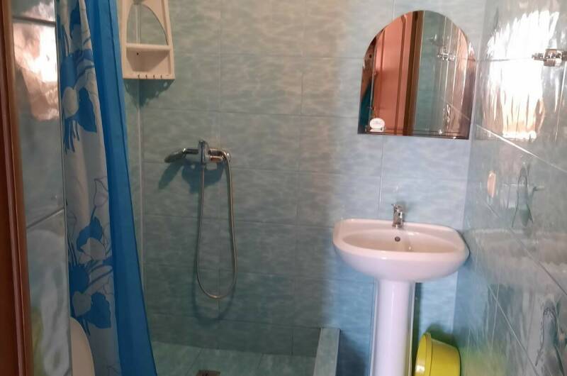 Двухкомнатный со своей личной кухней