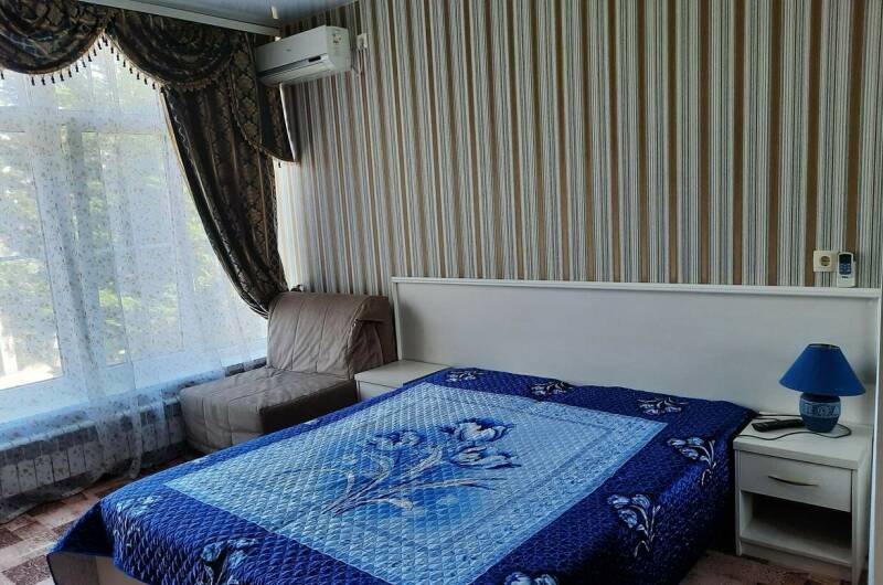 Двухкомнатный со своей личной кухней