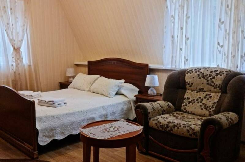 Трёхместный номер с удобствами номер 10