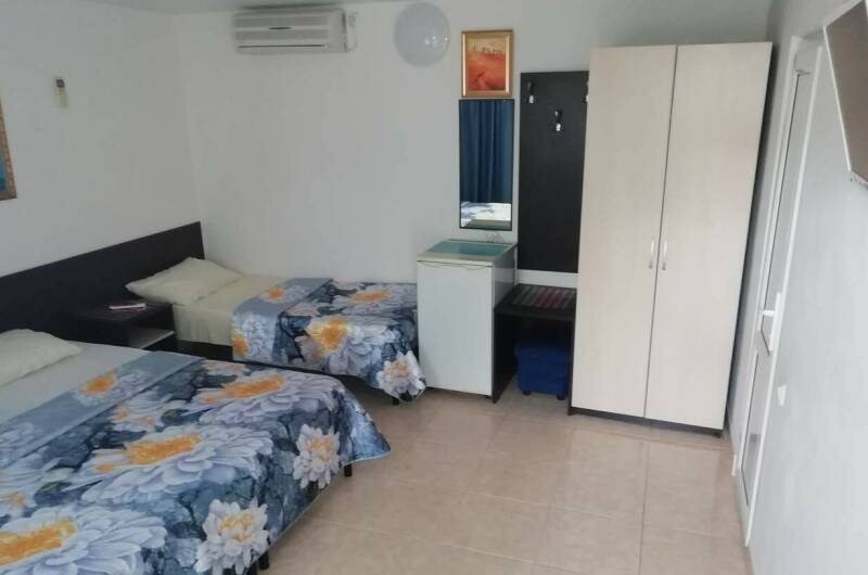 Трехместный номер с удобствами