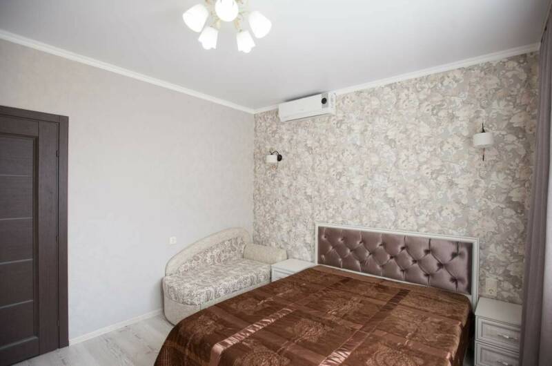 Трехместный люкс (без балкона)