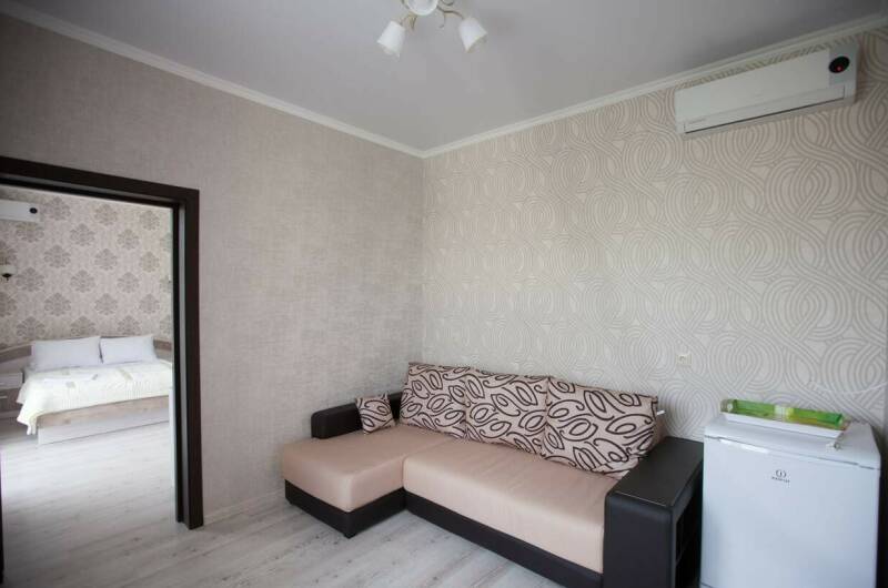 Двухкомнатный люкс с индивидуальным балконом