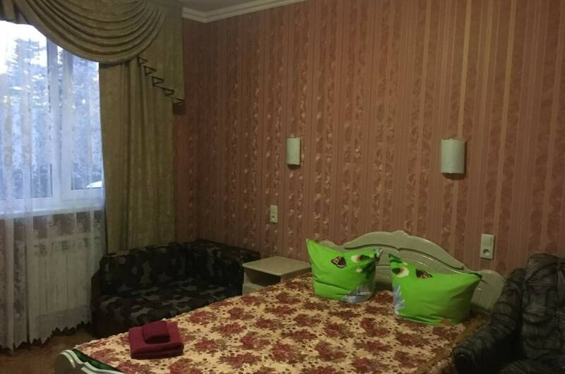 Трехместный полулюкс с балконом и видом на море