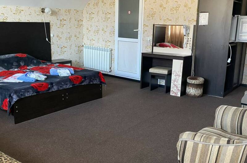 НОВЫЕ номера 3-х местный (личный Балкон)