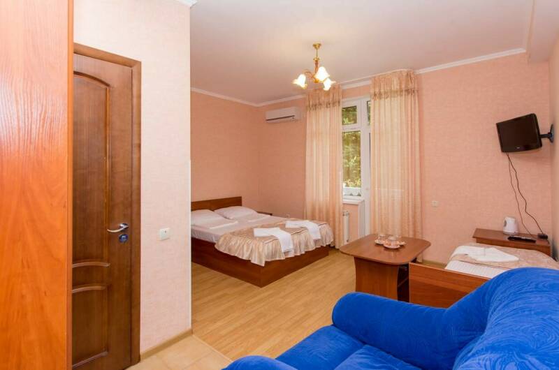 Трехместный стандарт