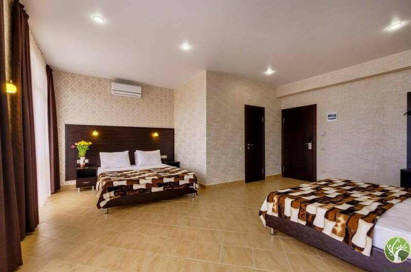 4-х местный номер «Делюкс с большим балконом»