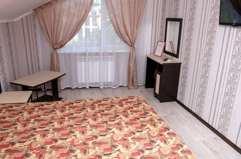 Двухкомнатный номер с кухней и балконом