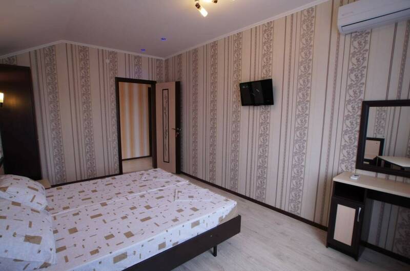 Двухкомнатный номер с кухней и балконом