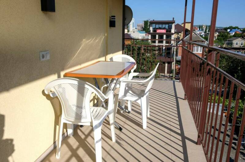 Двухкомнатный номер с кухней и балконом