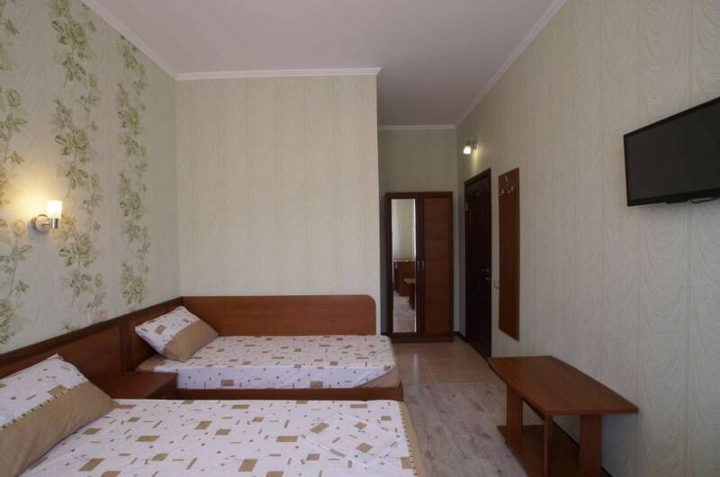 «Стандарт» 3-х местный (2 этаж)