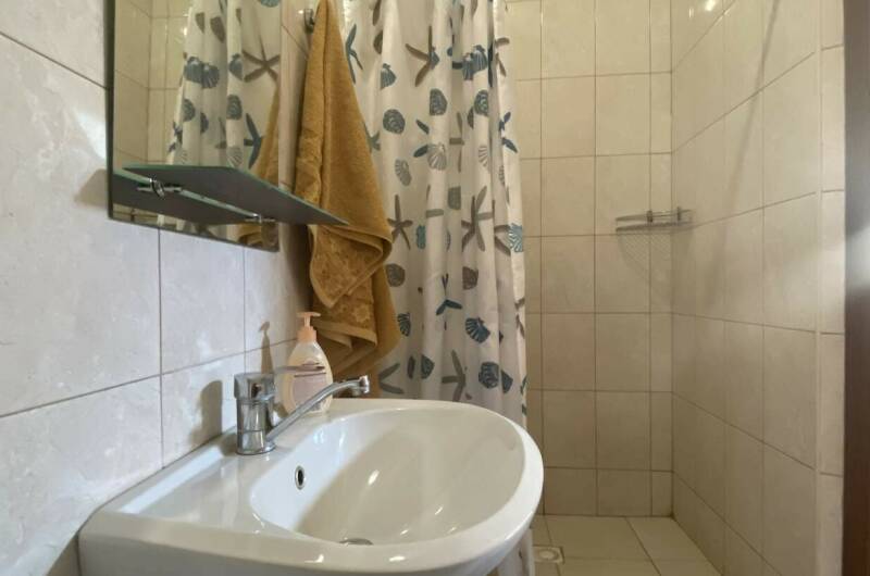 Трёхместный номер с удобствами