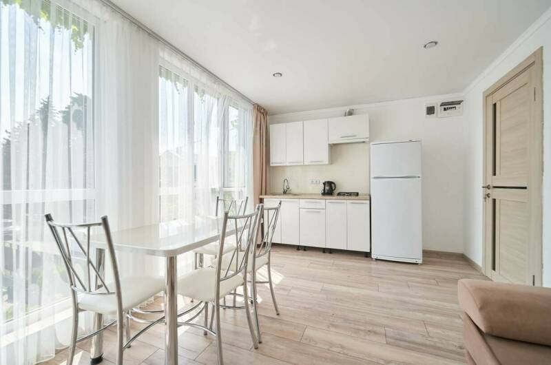 Двухкомнатный номер с собственной кухней