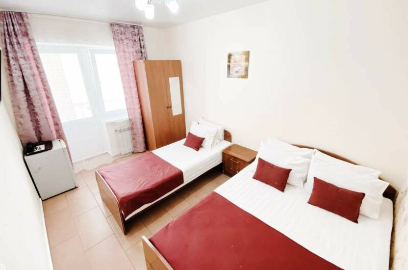 Трехместный двуспальная +односпальная