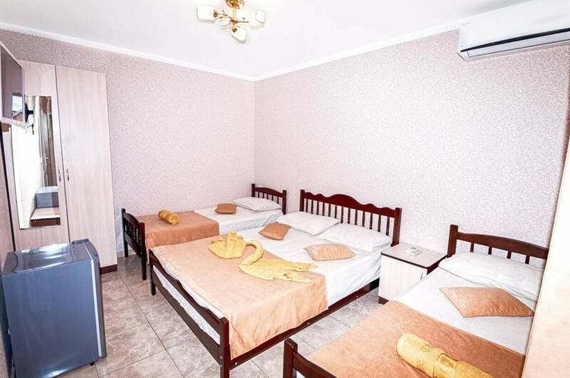 Трехместный двуспальная +односпальная