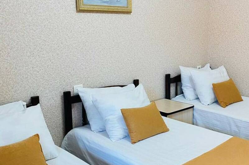 Трёхместный три раздельные односпальные кровати