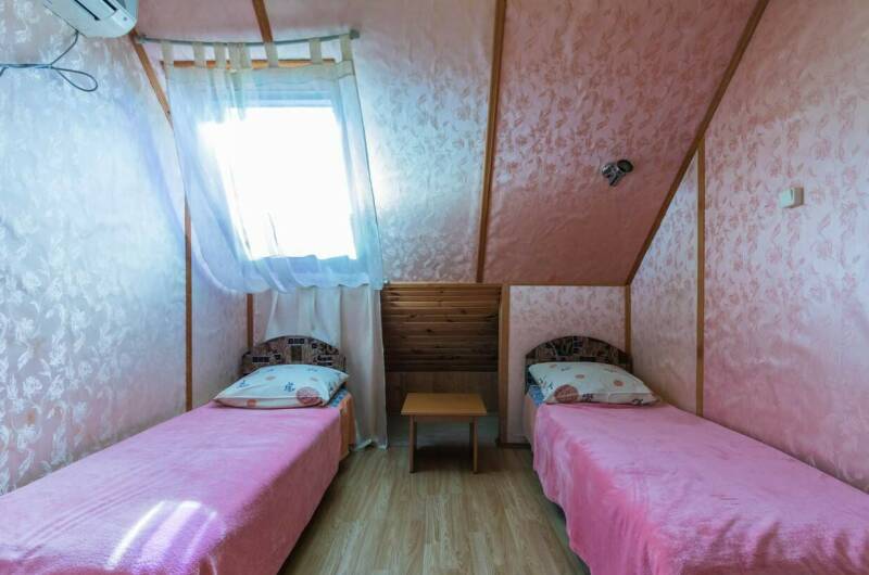 № 30 двухкомнатный мансардный 5 мест