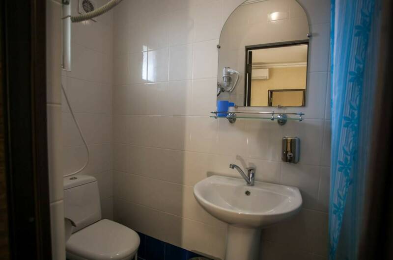 2-х ком.4-х мест. номер"Люкс"(завтрак и ужин вкл.)