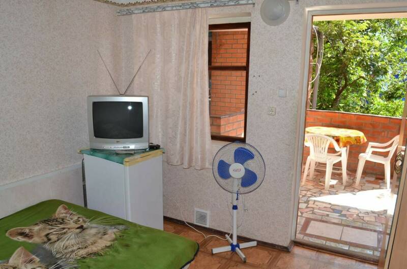 Трёхместный номер «Эконом» с открытой верандой