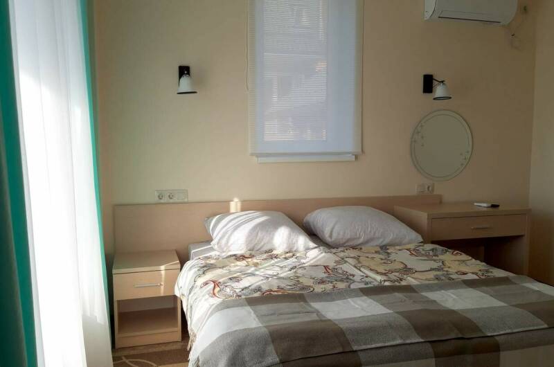 Двухкомнатные Апартаменты с кухней и балконом