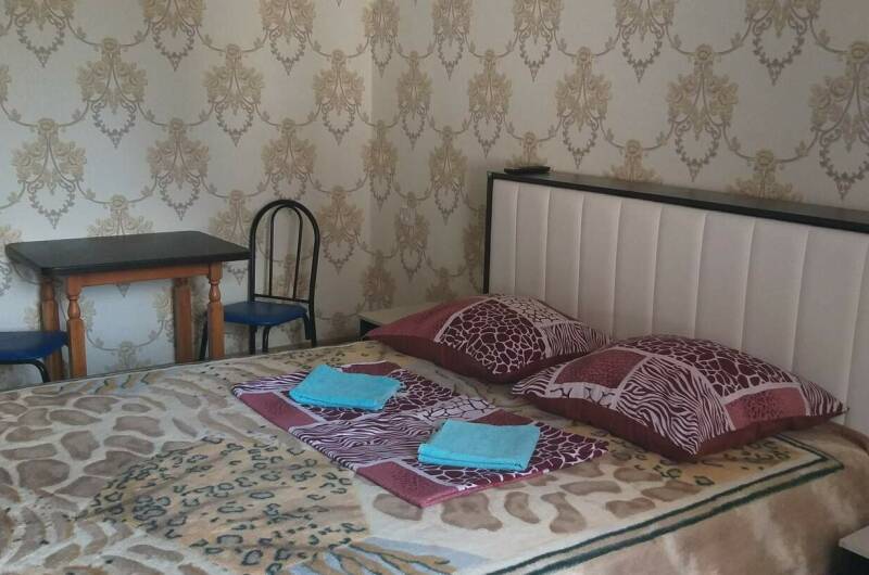 «Люкс» трехместный без балкона 2 этаж