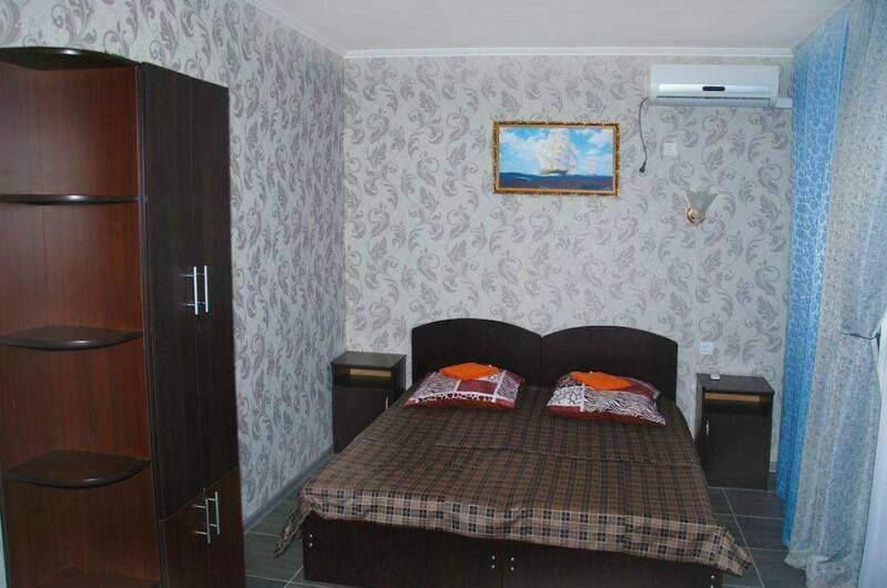 «Люкс» с балконом 2-х местный (3 этаж)