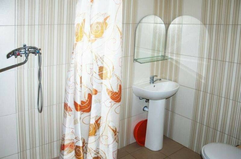 Двухкомнатный номер на 4−6 человек (3 этаж)