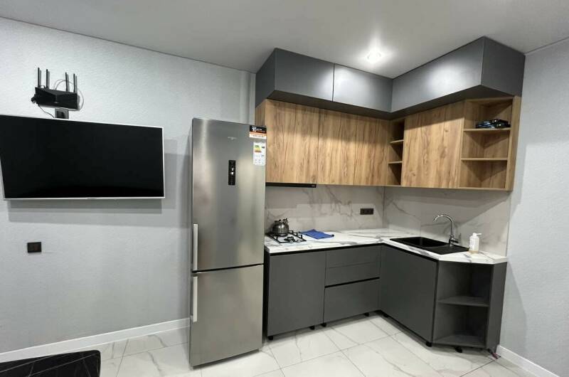 Студия с 2-я спальнями и кухней