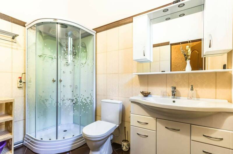 «Номер» 3-х местный 2-х комн. с верандой и кухней