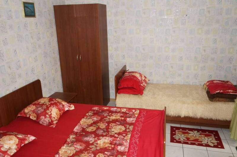 Комната на 1 этаже на 3 человека