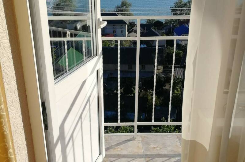 3х местный с балконом