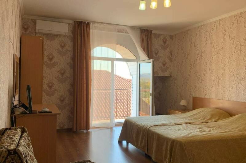 Увеличенный