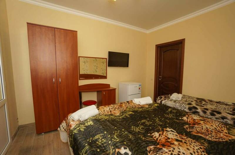 3-х местный с балконом корпус «Малахит 2»