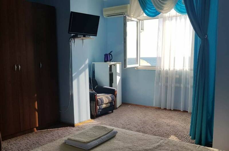 4-х местный номер с видом на море