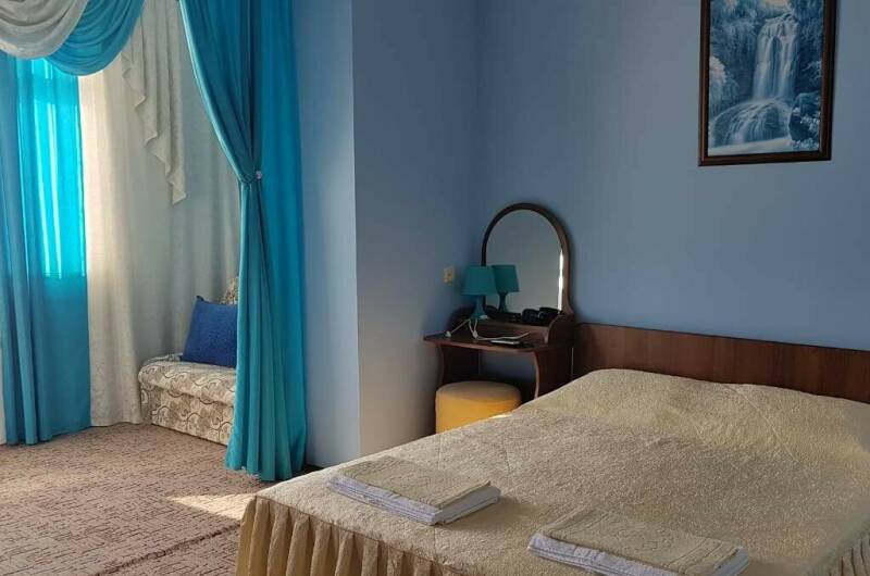 4-х местный номер с видом на море