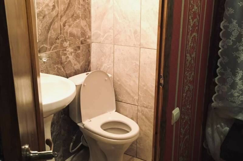 Двухместная комната с туалетом, кондиц. и ТВ. № 1