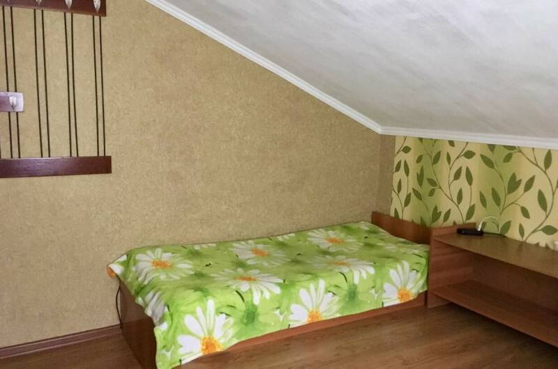 Трехместная комната Зеленая на 3-м этаже